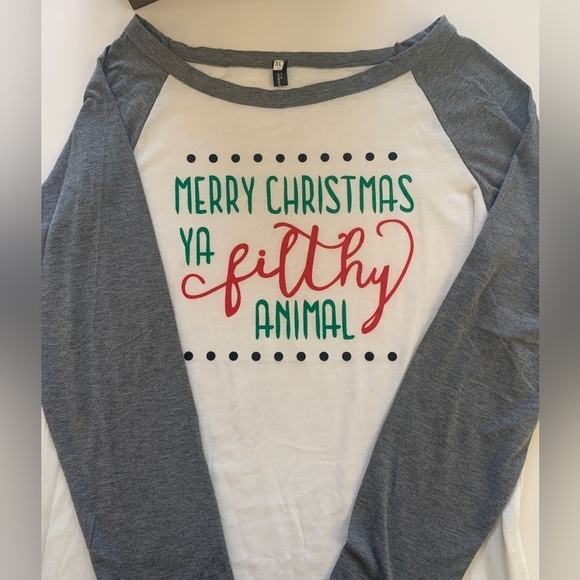 Tops - Christmas TShirt XL NWOT Long Sleeve